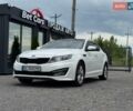 Білий Кіа K5, об'ємом двигуна 2 л та пробігом 374 тис. км за 7700 $, фото 1 на Automoto.ua