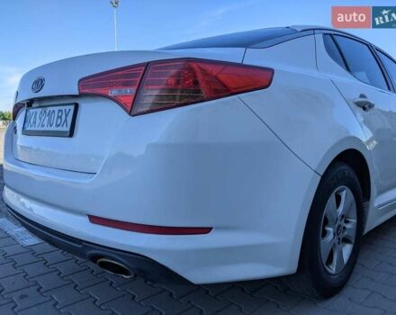 Білий Кіа K5, об'ємом двигуна 2 л та пробігом 420 тис. км за 7200 $, фото 9 на Automoto.ua