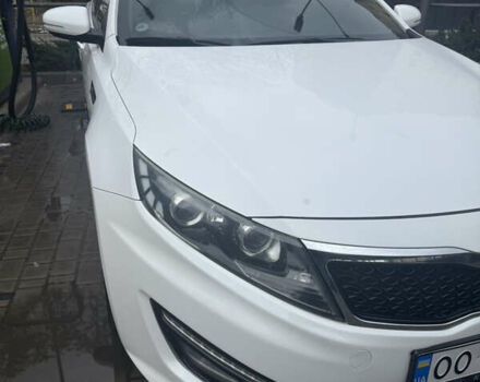 Белый Киа K5, объемом двигателя 2 л и пробегом 226 тыс. км за 9000 $, фото 6 на Automoto.ua
