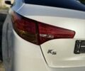 Белый Киа K5, объемом двигателя 2 л и пробегом 240 тыс. км за 8500 $, фото 3 на Automoto.ua