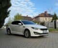 Белый Киа K5, объемом двигателя 2 л и пробегом 259 тыс. км за 8400 $, фото 1 на Automoto.ua