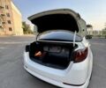 Белый Киа K5, объемом двигателя 2 л и пробегом 280 тыс. км за 8600 $, фото 3 на Automoto.ua