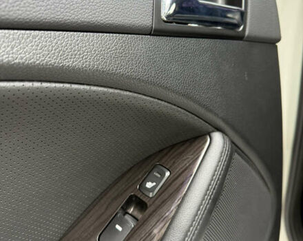 Белый Киа K5, объемом двигателя 2 л и пробегом 226 тыс. км за 9500 $, фото 43 на Automoto.ua