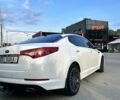 Белый Киа K5, объемом двигателя 2 л и пробегом 272 тыс. км за 9500 $, фото 3 на Automoto.ua