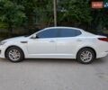 Белый Киа K5, объемом двигателя 2 л и пробегом 298 тыс. км за 7300 $, фото 5 на Automoto.ua