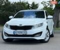 Білий Кіа K5, об'ємом двигуна 2 л та пробігом 325 тис. км за 8300 $, фото 1 на Automoto.ua