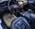Белый Киа K5, объемом двигателя 2 л и пробегом 363 тыс. км за 7600 $, фото 5 на Automoto.ua