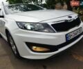 Білий Кіа K5, об'ємом двигуна 2 л та пробігом 172 тис. км за 7200 $, фото 1 на Automoto.ua