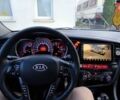 Белый Киа K5, объемом двигателя 2 л и пробегом 363 тыс. км за 7600 $, фото 17 на Automoto.ua