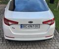 Білий Кіа K5, об'ємом двигуна 2 л та пробігом 255 тис. км за 10300 $, фото 2 на Automoto.ua