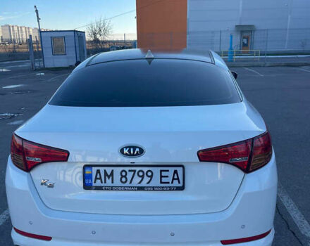 Білий Кіа K5, об'ємом двигуна 2 л та пробігом 260 тис. км за 9800 $, фото 3 на Automoto.ua