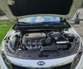 Білий Кіа K5, об'ємом двигуна 2 л та пробігом 255 тис. км за 10300 $, фото 3 на Automoto.ua