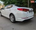 Белый Киа K5, объемом двигателя 2 л и пробегом 298 тыс. км за 7300 $, фото 6 на Automoto.ua