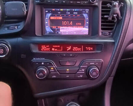 Белый Киа K5, объемом двигателя 2 л и пробегом 209 тыс. км за 10200 $, фото 29 на Automoto.ua