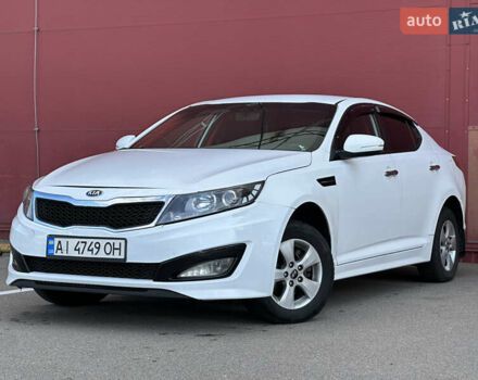 Білий Кіа K5, об'ємом двигуна 2 л та пробігом 420 тис. км за 6700 $, фото 1 на Automoto.ua