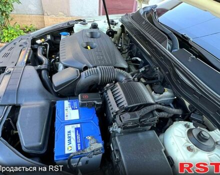 Білий Кіа K5, об'ємом двигуна 2 л та пробігом 365 тис. км за 7800 $, фото 8 на Automoto.ua