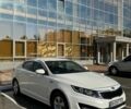 Білий Кіа K5, об'ємом двигуна 2 л та пробігом 103 тис. км за 8550 $, фото 1 на Automoto.ua