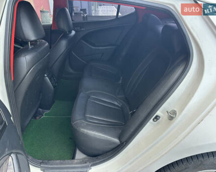Білий Кіа K5, об'ємом двигуна 2 л та пробігом 420 тис. км за 6700 $, фото 20 на Automoto.ua