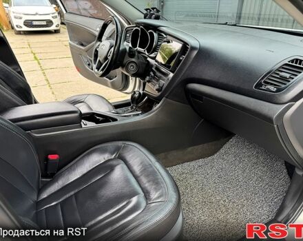 Білий Кіа K5, об'ємом двигуна 2 л та пробігом 222 тис. км за 10500 $, фото 10 на Automoto.ua