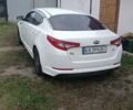 Белый Киа K5, объемом двигателя 2 л и пробегом 230 тыс. км за 10200 $, фото 1 на Automoto.ua