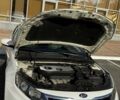 Белый Киа K5, объемом двигателя 2 л и пробегом 98 тыс. км за 9000 $, фото 21 на Automoto.ua