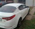 Білий Кіа K5, об'ємом двигуна 2 л та пробігом 230 тис. км за 10200 $, фото 8 на Automoto.ua