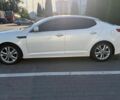 Белый Киа K5, объемом двигателя 2 л и пробегом 315 тыс. км за 9000 $, фото 6 на Automoto.ua