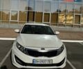 Белый Киа K5, объемом двигателя 2 л и пробегом 101 тыс. км за 8650 $, фото 1 на Automoto.ua