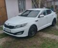Білий Кіа K5, об'ємом двигуна 2 л та пробігом 230 тис. км за 10200 $, фото 1 на Automoto.ua