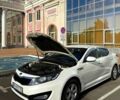 Белый Киа K5, объемом двигателя 2 л и пробегом 98 тыс. км за 9000 $, фото 1 на Automoto.ua
