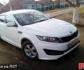 Белый Киа K5, объемом двигателя 20 л и пробегом 430 тыс. км за 8000 $, фото 3 на Automoto.ua