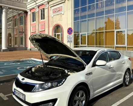 Белый Киа K5, объемом двигателя 2 л и пробегом 98 тыс. км за 9000 $, фото 6 на Automoto.ua