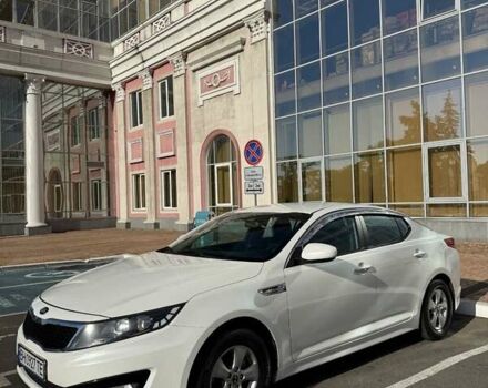Белый Киа K5, объемом двигателя 2 л и пробегом 98 тыс. км за 9000 $, фото 29 на Automoto.ua