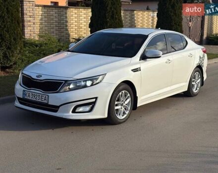 Білий Кіа K5, об'ємом двигуна 2 л та пробігом 281 тис. км за 7700 $, фото 2 на Automoto.ua