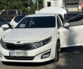 Белый Киа K5, объемом двигателя 2 л и пробегом 263 тыс. км за 8300 $, фото 1 на Automoto.ua