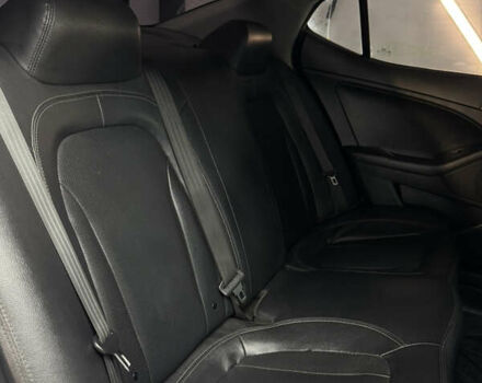 Білий Кіа K5, об'ємом двигуна 2 л та пробігом 260 тис. км за 8499 $, фото 19 на Automoto.ua