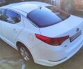 Білий Кіа K5, об'ємом двигуна 2 л та пробігом 100 тис. км за 8000 $, фото 2 на Automoto.ua