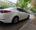 Білий Кіа K5, об'ємом двигуна 2 л та пробігом 371 тис. км за 8000 $, фото 2 на Automoto.ua