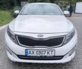 Білий Кіа K5, об'ємом двигуна 2 л та пробігом 255 тис. км за 9300 $, фото 1 на Automoto.ua