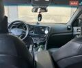 Белый Киа K5, объемом двигателя 2 л и пробегом 170 тыс. км за 7500 $, фото 1 на Automoto.ua