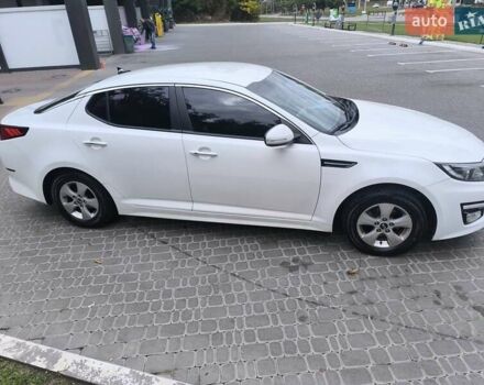 Білий Кіа K5, об'ємом двигуна 2 л та пробігом 255 тис. км за 9300 $, фото 10 на Automoto.ua