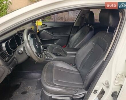 Білий Кіа K5, об'ємом двигуна 2 л та пробігом 371 тис. км за 8000 $, фото 9 на Automoto.ua
