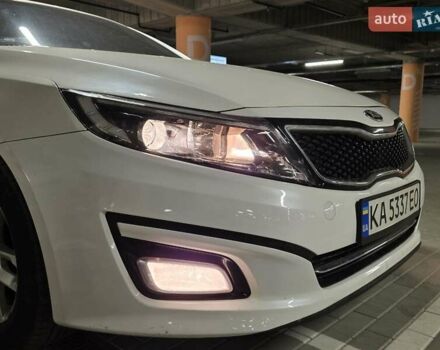 Белый Киа K5, объемом двигателя 2 л и пробегом 189 тыс. км за 7222 $, фото 6 на Automoto.ua