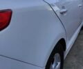 Белый Киа K5, объемом двигателя 2 л и пробегом 100 тыс. км за 8000 $, фото 2 на Automoto.ua