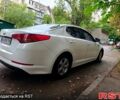 Белый Киа K5, объемом двигателя 2 л и пробегом 370 тыс. км за 8000 $, фото 6 на Automoto.ua