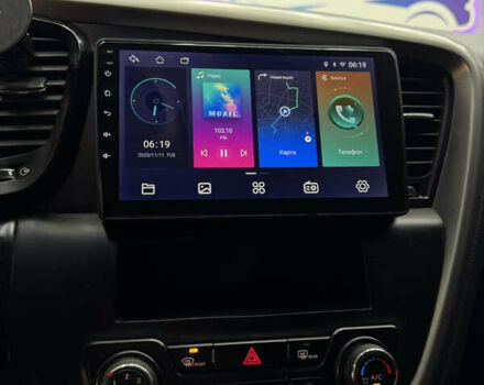 Білий Кіа K5, об'ємом двигуна 2 л та пробігом 260 тис. км за 8499 $, фото 16 на Automoto.ua