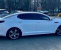 Белый Киа K5, объемом двигателя 2 л и пробегом 260 тыс. км за 9499 $, фото 5 на Automoto.ua