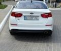 Білий Кіа K5, об'ємом двигуна 2 л та пробігом 263 тис. км за 8200 $, фото 6 на Automoto.ua