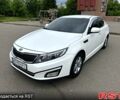 Белый Киа K5, объемом двигателя 2 л и пробегом 140 тыс. км за 7950 $, фото 1 на Automoto.ua