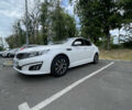 Білий Кіа K5, об'ємом двигуна 2 л та пробігом 145 тис. км за 10500 $, фото 6 на Automoto.ua